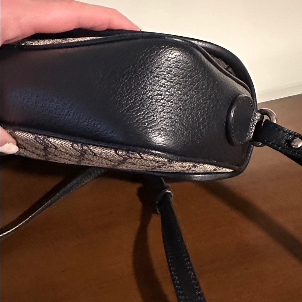 Gucci monogram crossbody - Picture 6 of 14